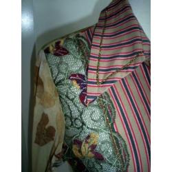 aparte SAVE THE QUEEN blouse mt. M met uitlopende mouw