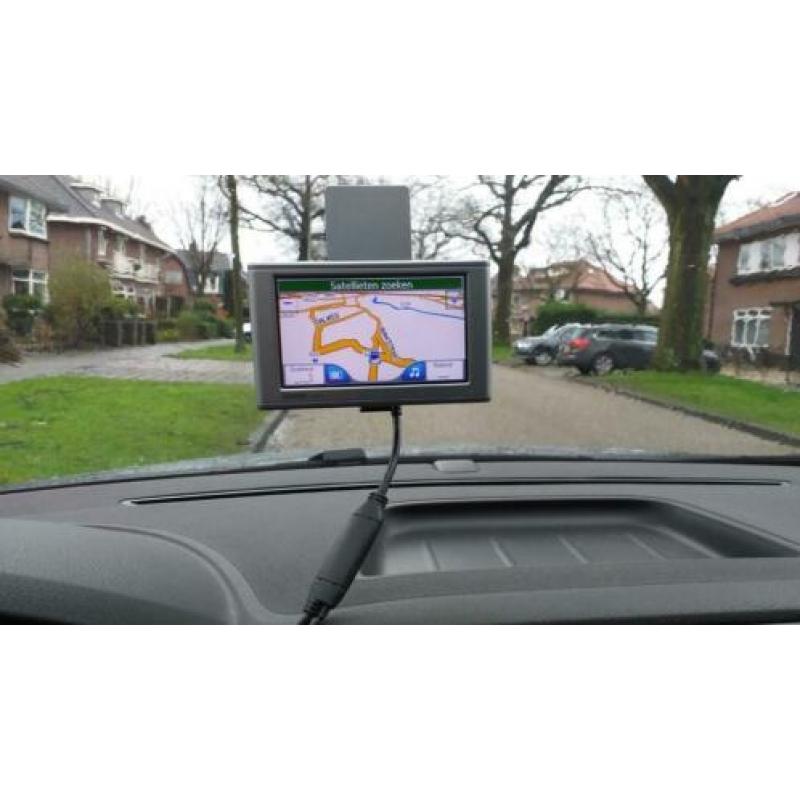Garmin Nuvi met file melding.