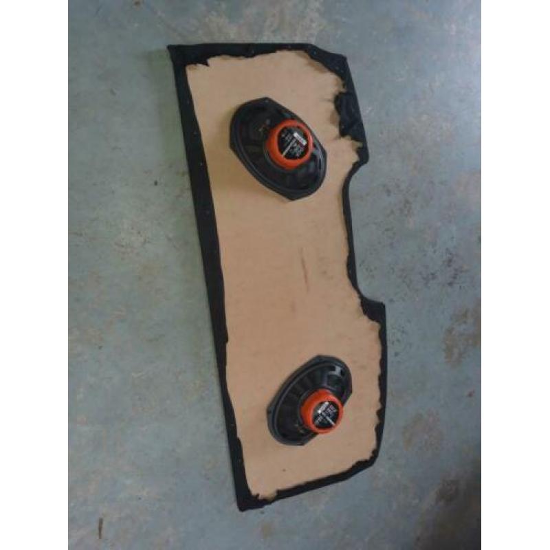 Autoradio Pioneer DEH4700 BT met 2 Hertz boxen