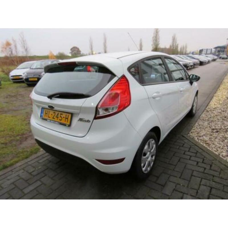 Ford Fiesta 1.5 TDCi Style Lease Cruise Navi Airco Bluetooth