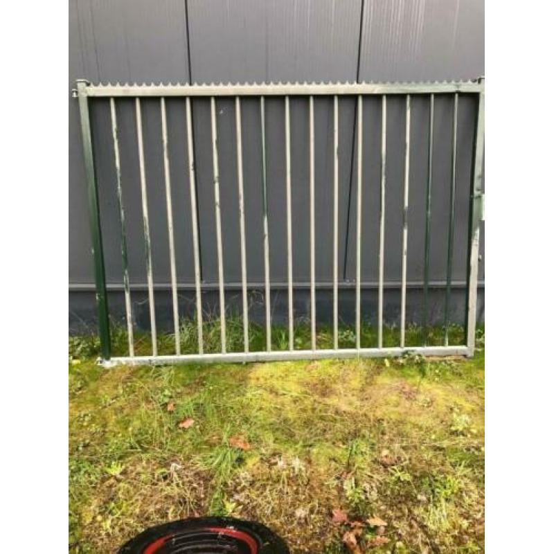Draaipoort 2 delig 5 m breed 1,75 Hoog incl gaashekwerk