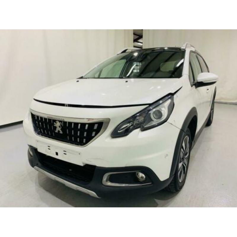 Peugeot 2008 1.2 PureTech 110 Allure Aut6 Pano/Navi