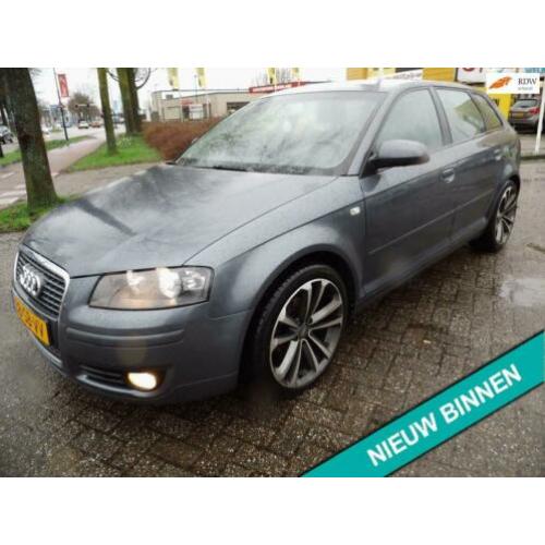 Audi A3 Sportback 1.6 FSI Ambition nw model,motor vervangen