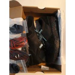 Nike Air Maxim 1+ black/black_sport red-BLTC BL maat 42,5