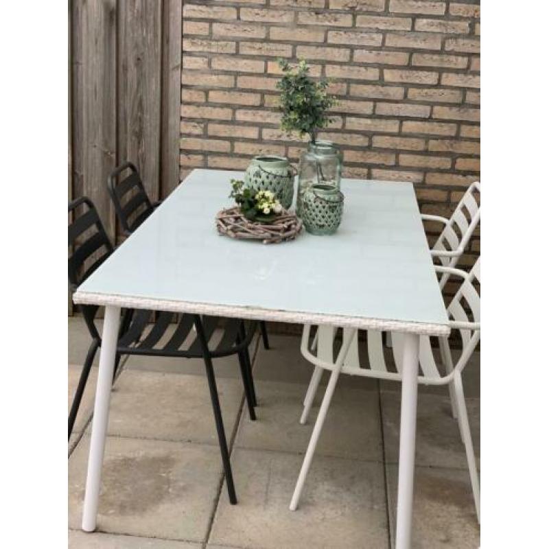 Tuinset tafel met 4 stoelen ZGAN