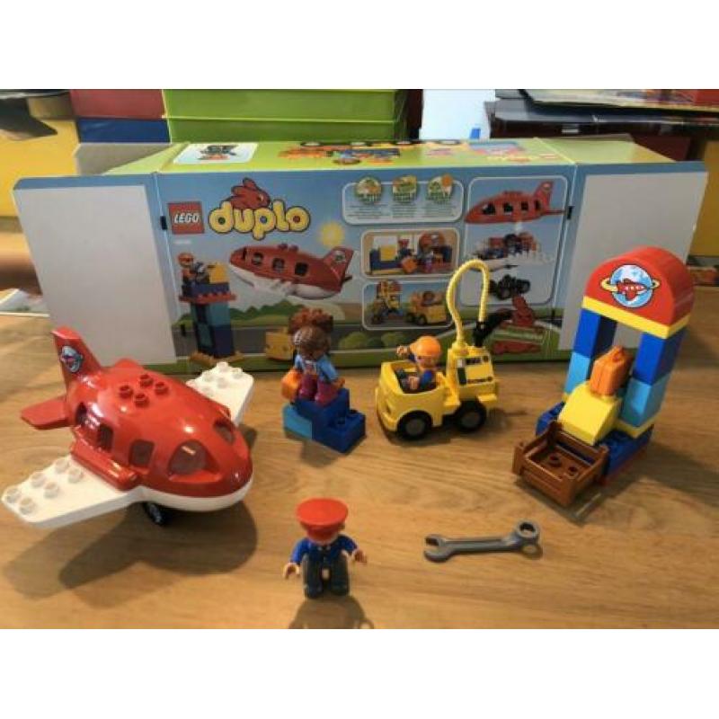 4 sets duplo, cricustrein, bus, vliegveld, cars