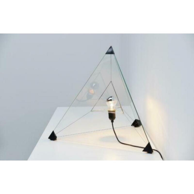 Frans van Nieuwenborg & Martijn Wegman, lamp 'Tetrahedron'