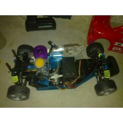 Protech auto nitro hpi 2,5cc motor , bijna nieuw zie foto,s