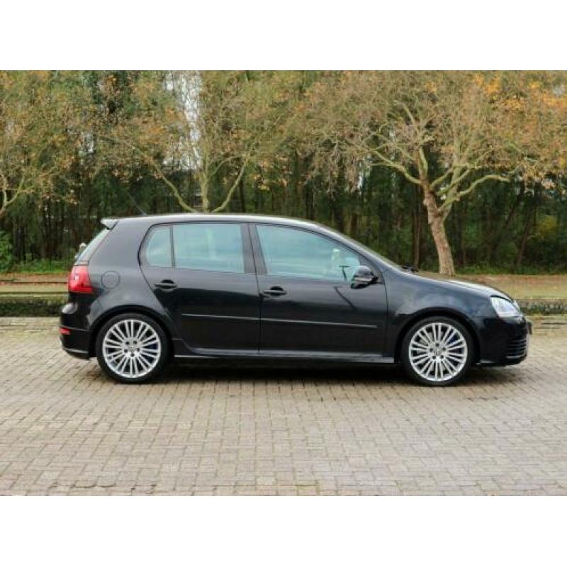 Volkswagen Golf 3.2 V6 R32 DSG 250pk Xenon,Navigatie, Onderh