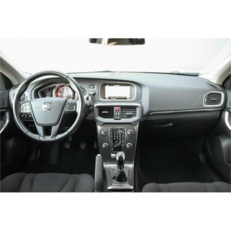 Volvo V40 2.0 D2 Business Navi Ecc Cruise 16'' | Financial L