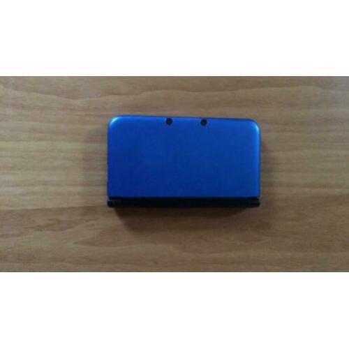 Nintendo 3DS XLmet 8 spelletjes Mariobros Mario maker yoshis