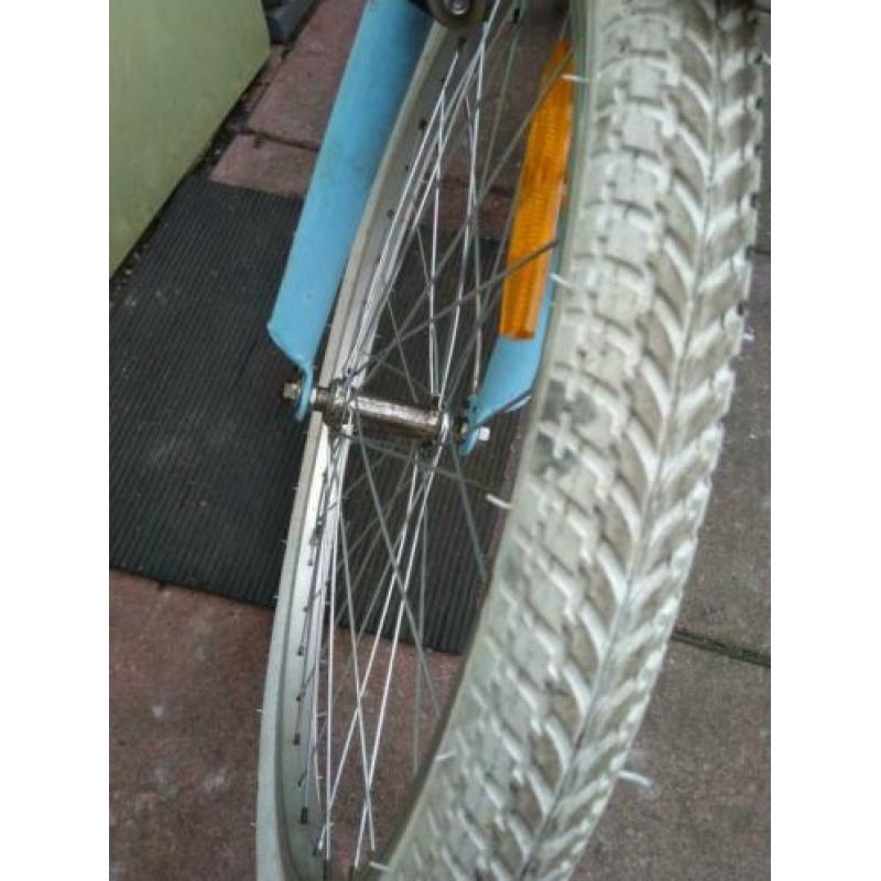Jongensfiets 24 inch te koop.
