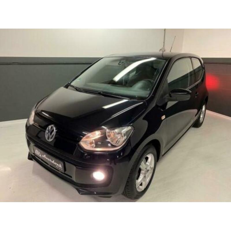 Volkswagen UP 1.0 75PK HIGH UP! *NAP/PDC/Cruise/Stoelverw*