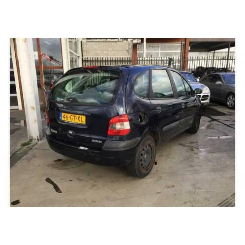 Renault Scenic 1.6 16V