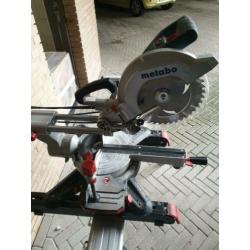 Afkortzaag metabo kgs 254 m met onderstel