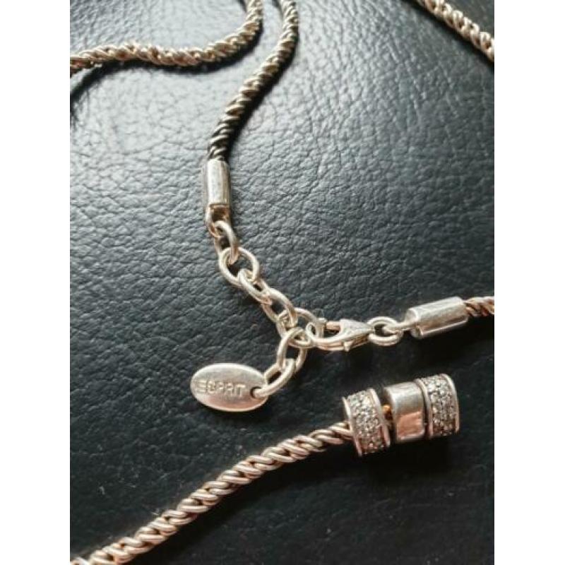 Schitterende massieve zilveren Esprit ketting. Mooi!!