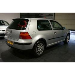 Volkswagen Golf 1.4-16V Comfortline Airco/Nieuw Apk