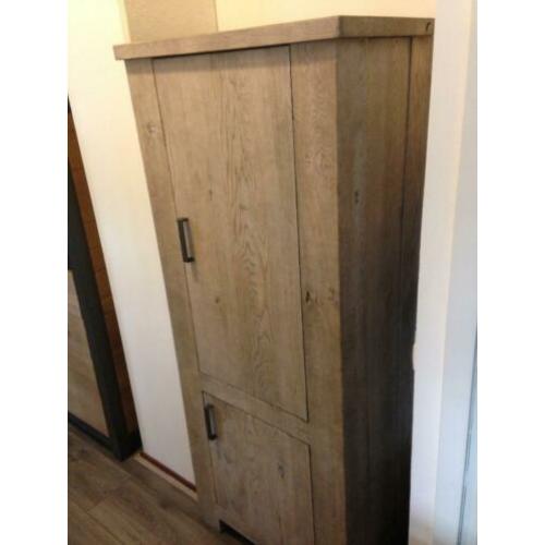 kast, wit landelijk 180x75x45 nu voor 250 euro