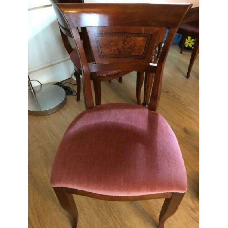Compleet kersen eettafel en 4 stoelen
