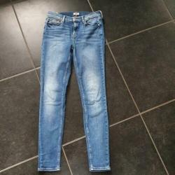 Tommy hilfiger jeans mid rise Nora maat 28-32