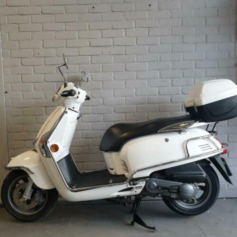 Kymco Like 45km bromscooter 4-takt.