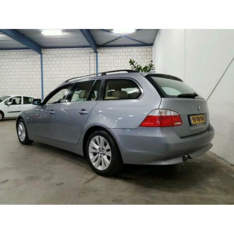 BMW 5 Serie Touring 525d A/T High Executive Leder/navi/Clima