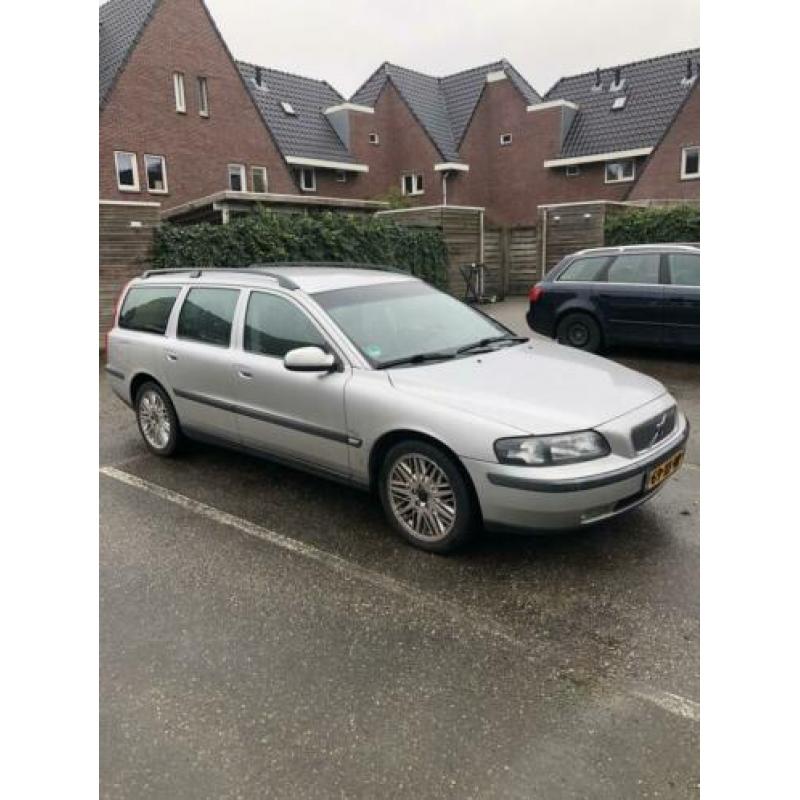 Volvo V70 2.3 T5 250PK AUT 2001 Grijs