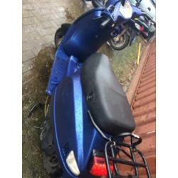 AGM VX50 snorscooter