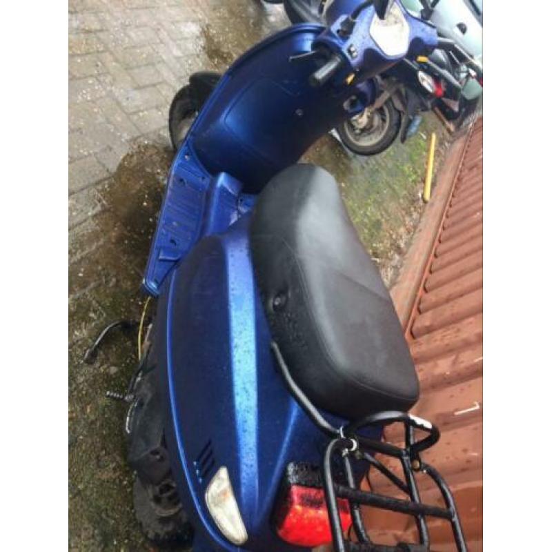 AGM VX50 snorscooter