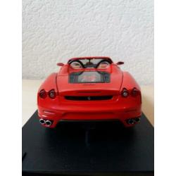 Hotwheels/ Hot wheels Ferrari F430 Spider rood 1:18