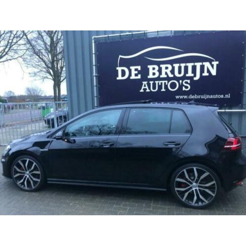 Volkswagen Golf 2.0 TDI GTD PANNO,DY,LEER 225 PK BOMVOL !