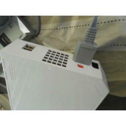Gameconsole Wii met controller+lader, wifibalk, game sports.