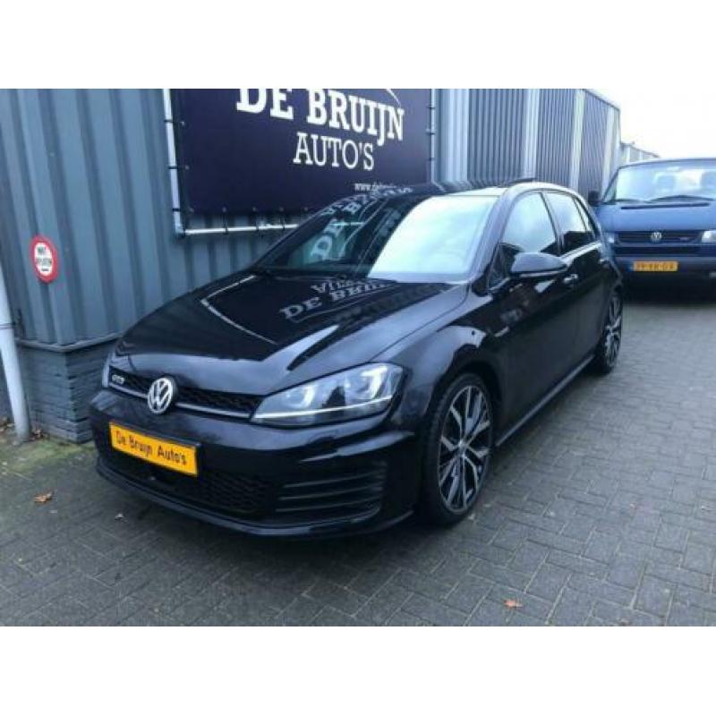 Volkswagen Golf 2.0 TDI GTD PANNO,DY,LEER 225 PK BOMVOL !