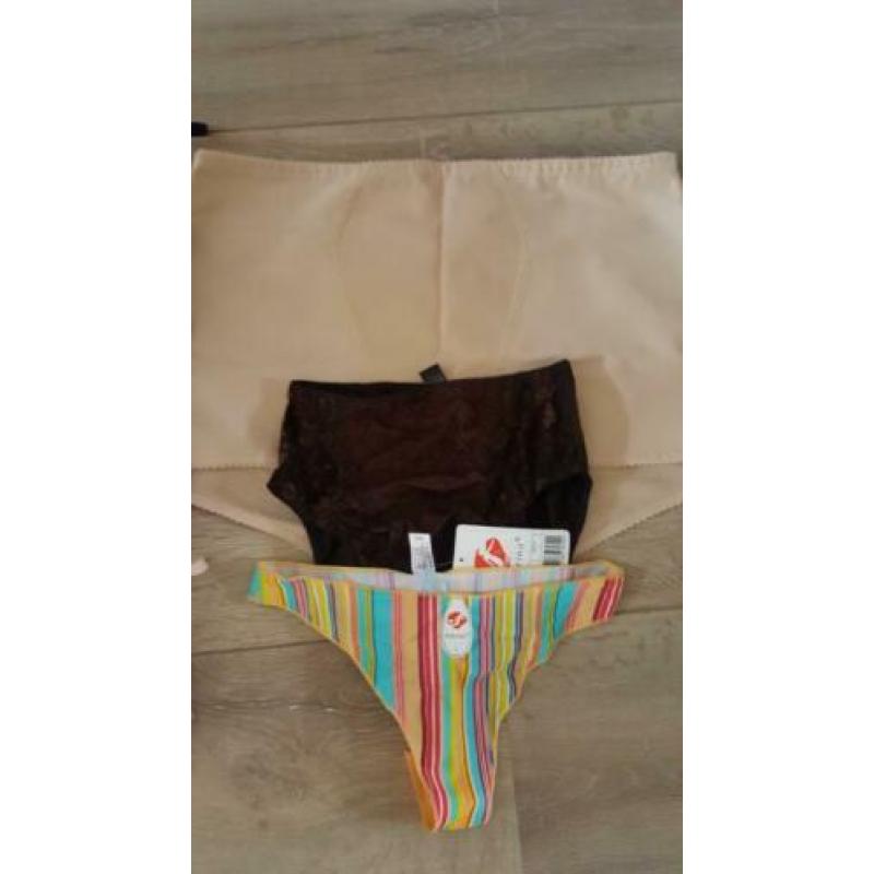 Partij lingerie Elbrina 12 stuks
