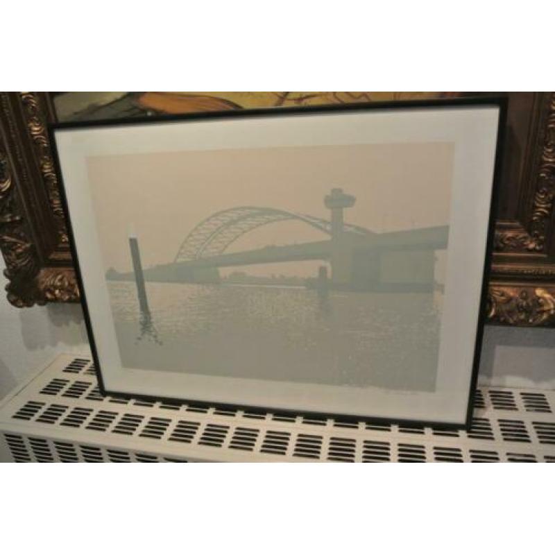 Van Brienenoordbrug te Rotterdam uit 1989 in de Mist