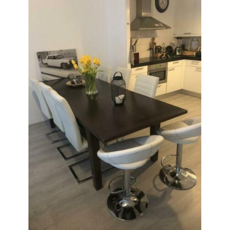 Prachtige houten eettafel