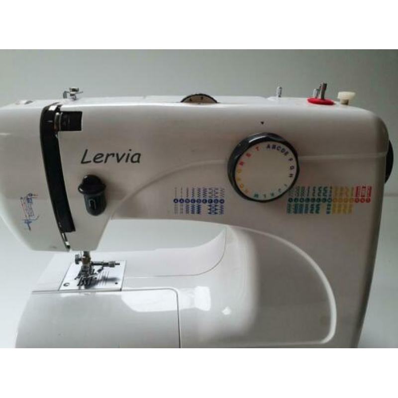 Lervia naaimachine te koop. Goede staat