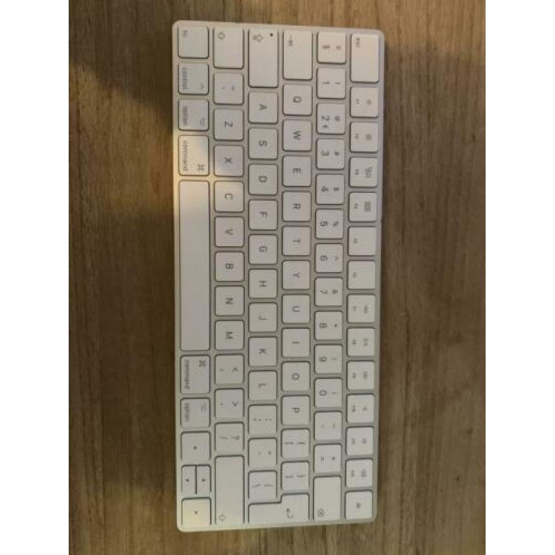 Apple magic keyboard