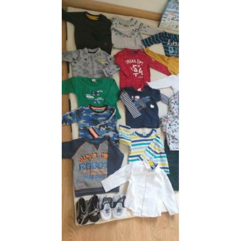 Groot pakket jongen kleding maat 74
