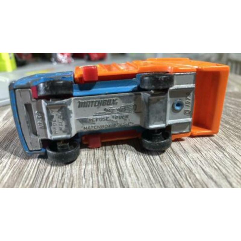 Vuilniswagen 1/64 matchbox VAVB