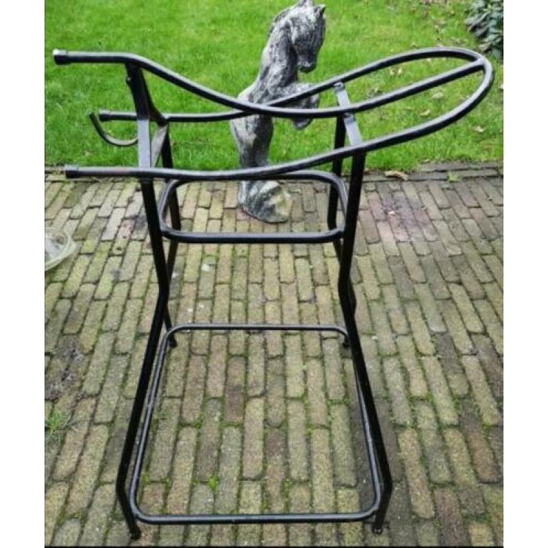 Handige zadelstandaard