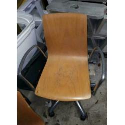 Bureaustoelen / werkkrukken diverse modellen in 1 koop weg..
