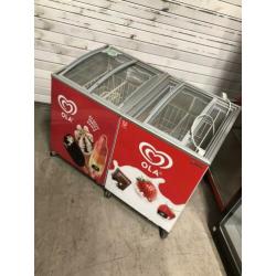 2 vrieskisten van ola 100,- per stuk