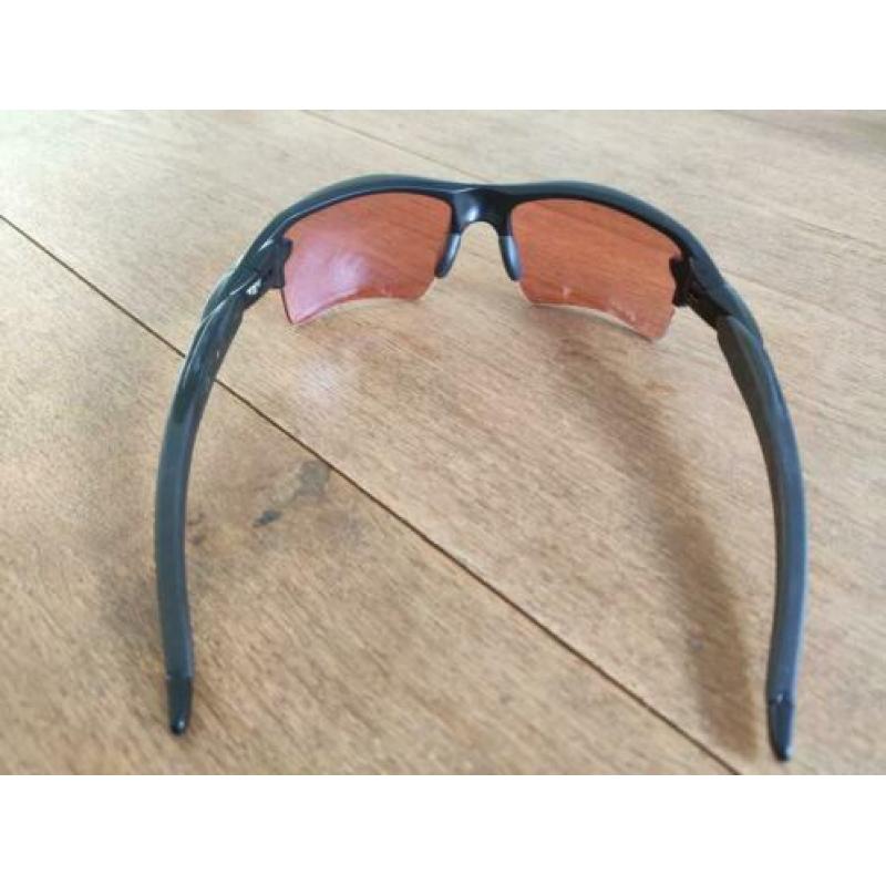 Oakley Flak 2.0 XL prizm road trail en transparent
