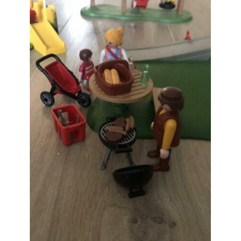 Playmobil speeltuin en clown met ballonnen