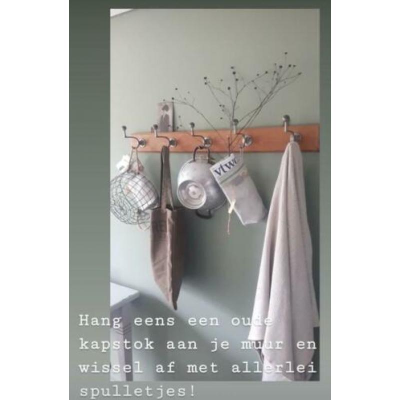 Kapstok van metaal - 1 meter lang - 8 haken - kleur taupe.