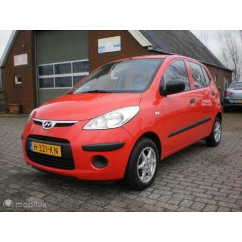 Hyundai i10 1.1 Dynamic met nwe distributie!