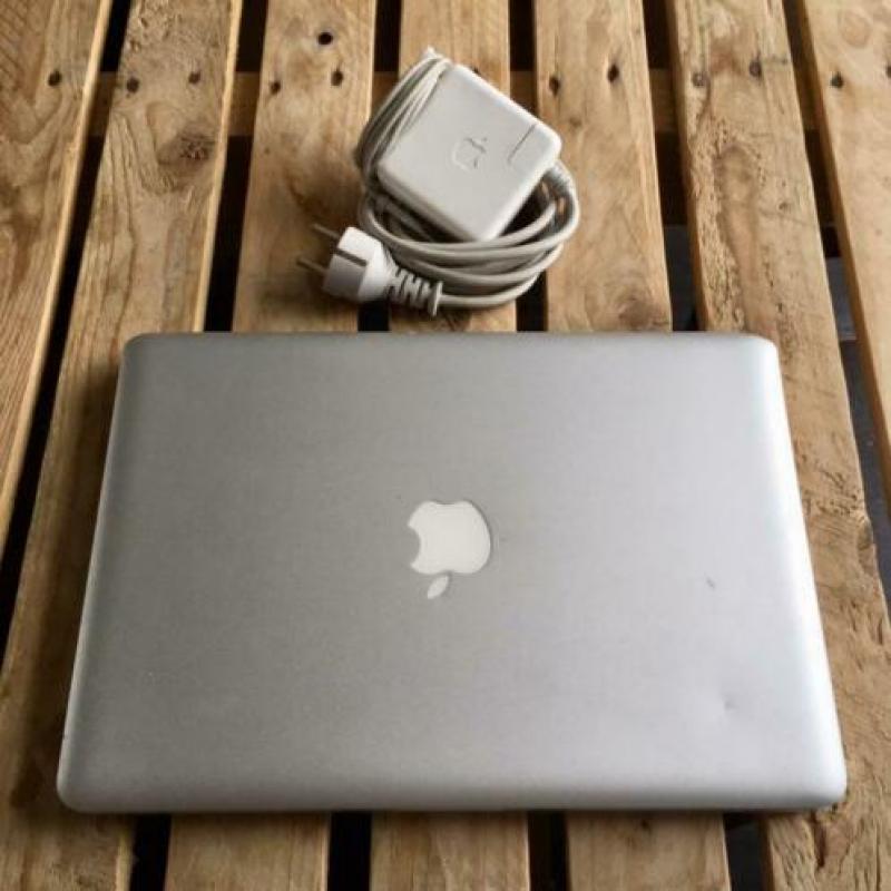 MacBook Pro 13-inch Mid 2010 - 8 GB, 500 GB, 2,4 GHz Laptop