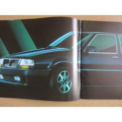 luxe folder Lancia Thema uit 1988 met oa Turbo 16V en i.e.