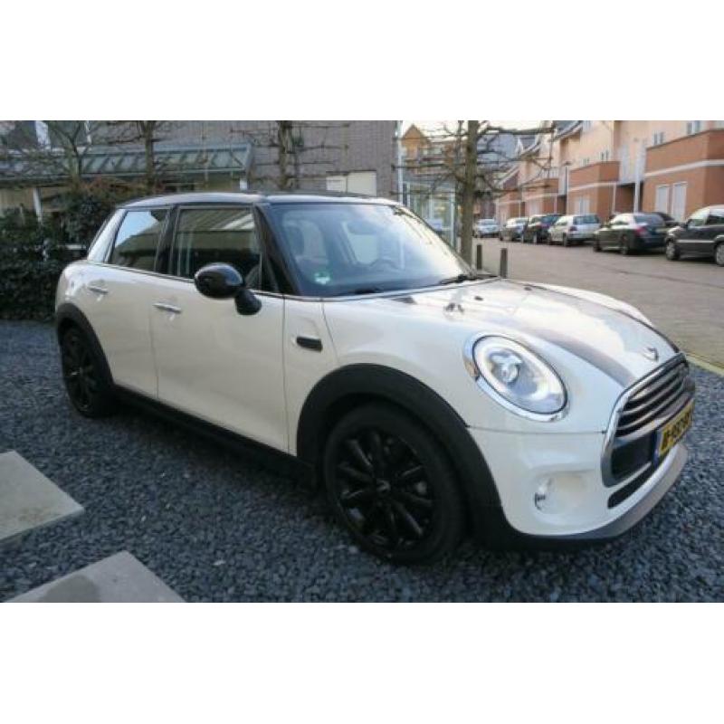 Mini Cooper 1.5 2016 White 5-deurs